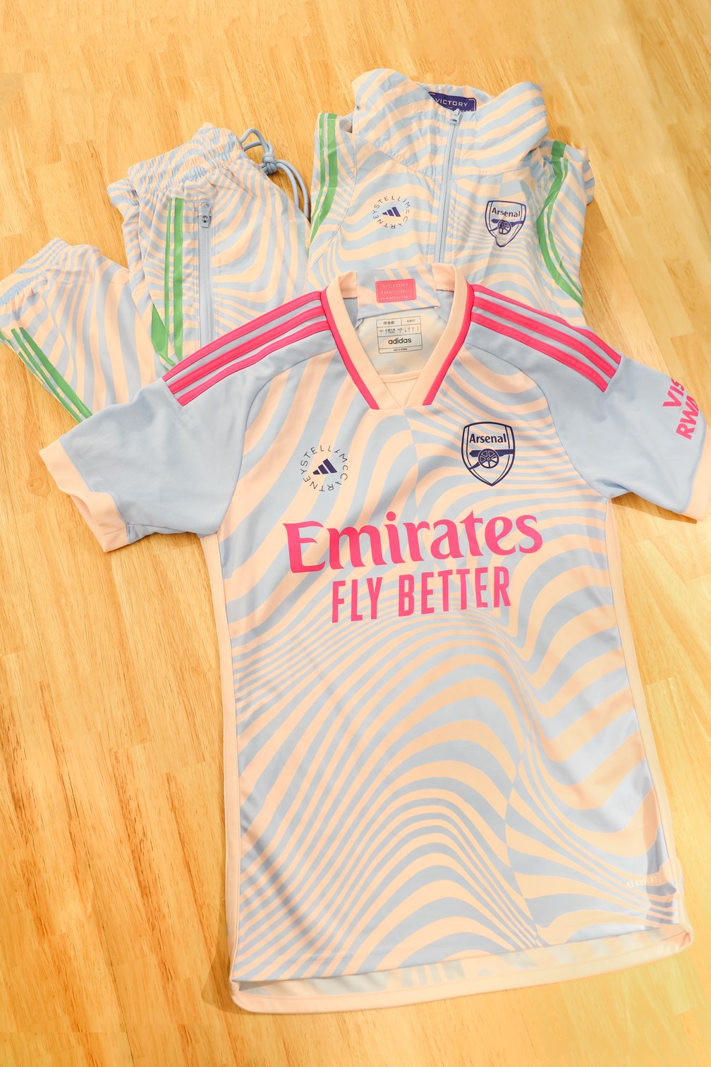 Arsenal × adidas by Stella McCartney ジャージ 平置き