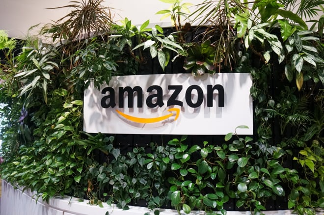 アマゾンのロゴ