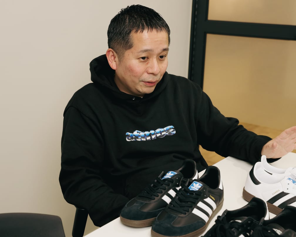 アトモスのディレクター小島奉文