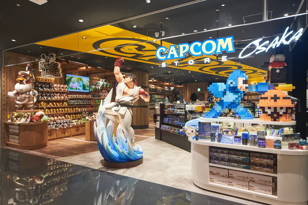 CAPCOMの店舗などが並ぶフロア