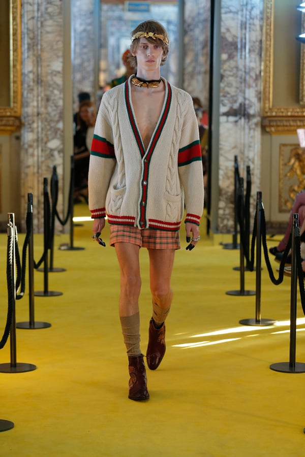 アレッサンドロ・ミケーレが手掛けた、GUCCI 2018年クルーズコレクション