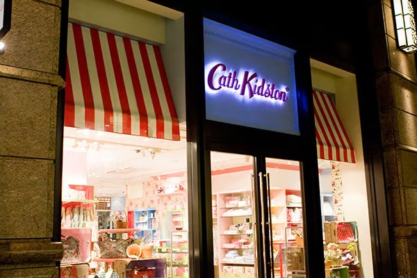 キャス キッドソン丸の内店の外観