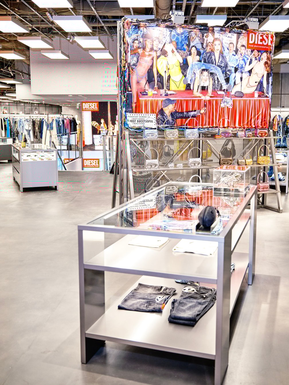 「DIESEL SHIBUYA」店内の様子