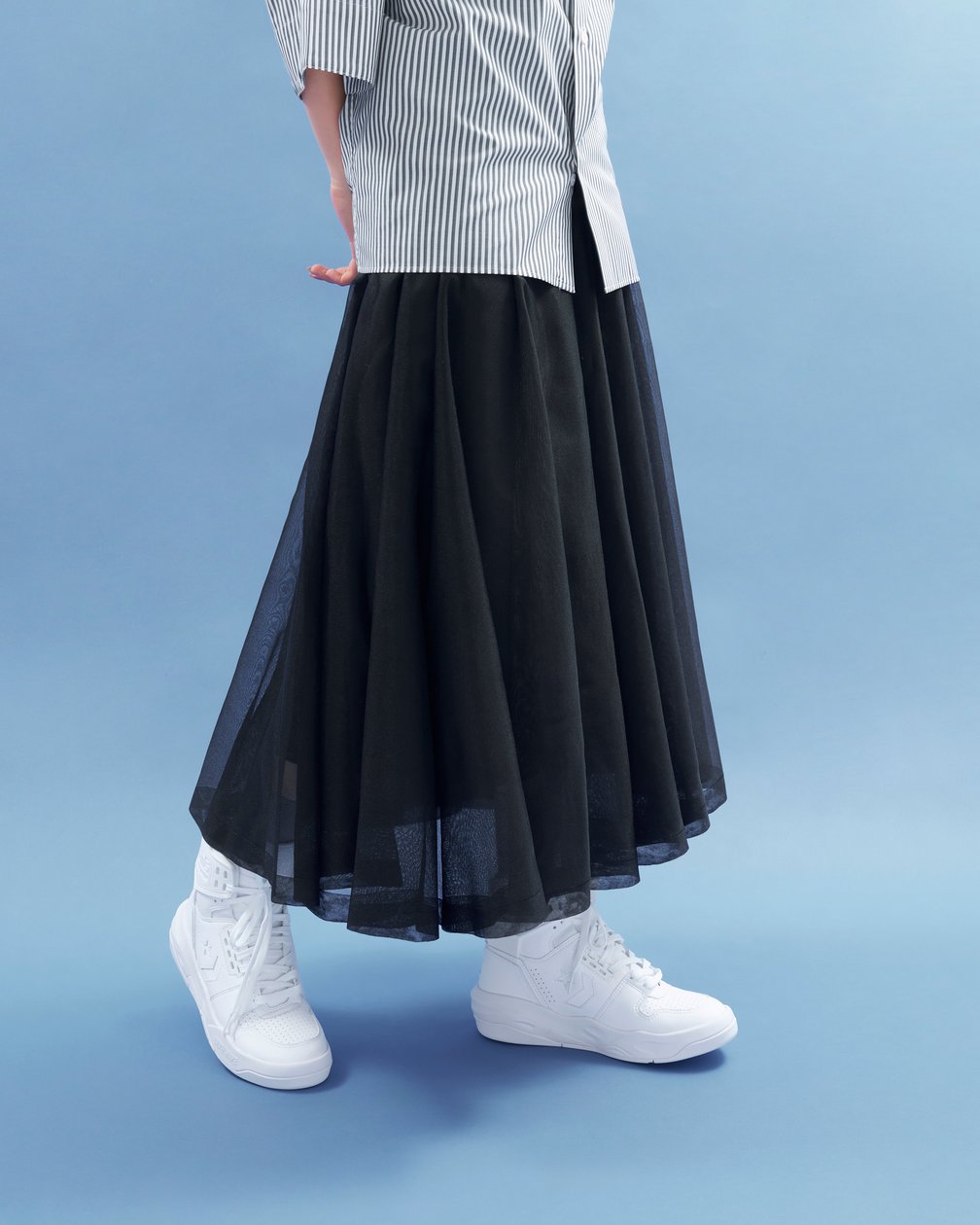 モデルの足元