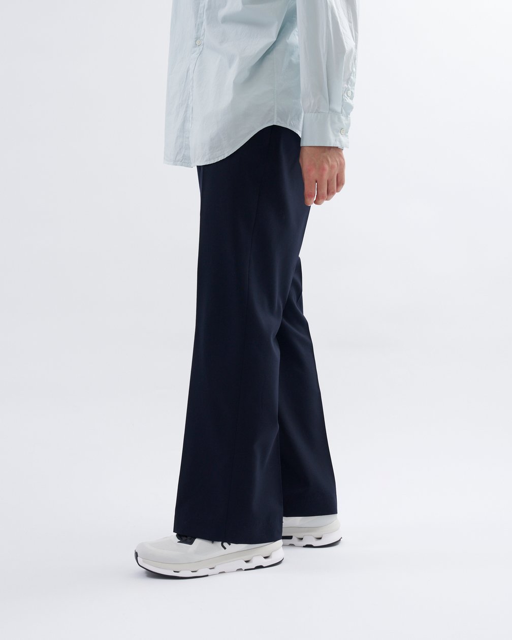 モデルの足元