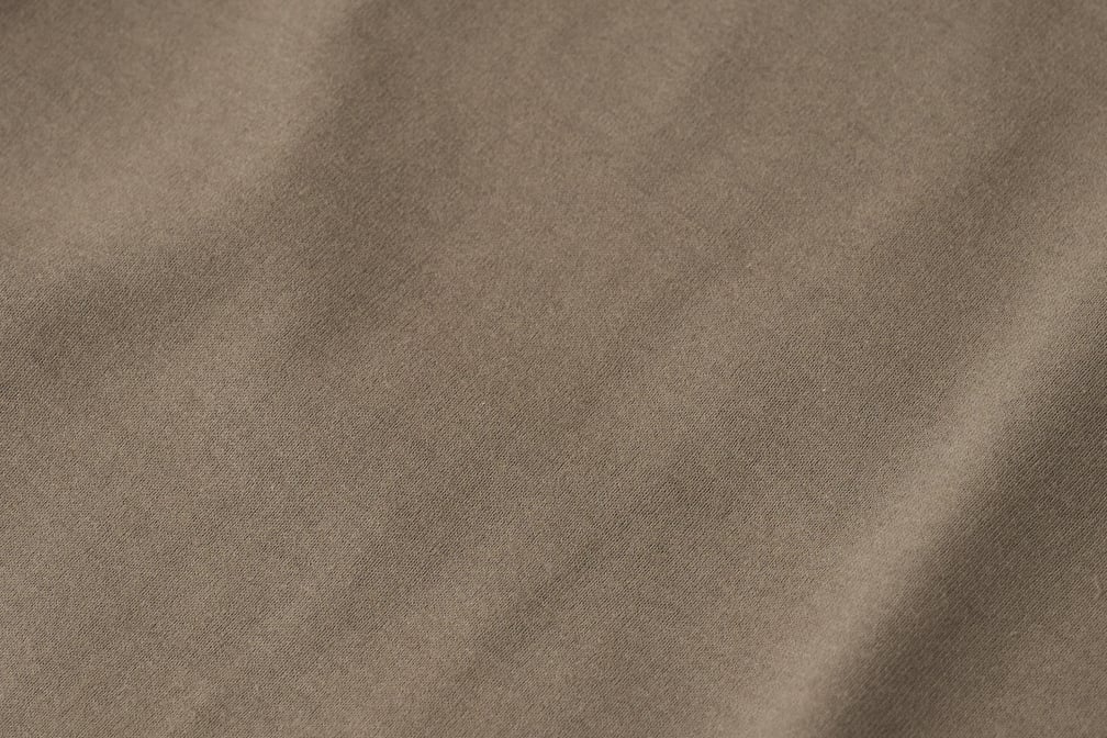 「ナノユニバース」汗染み防止Tシャツの生地感