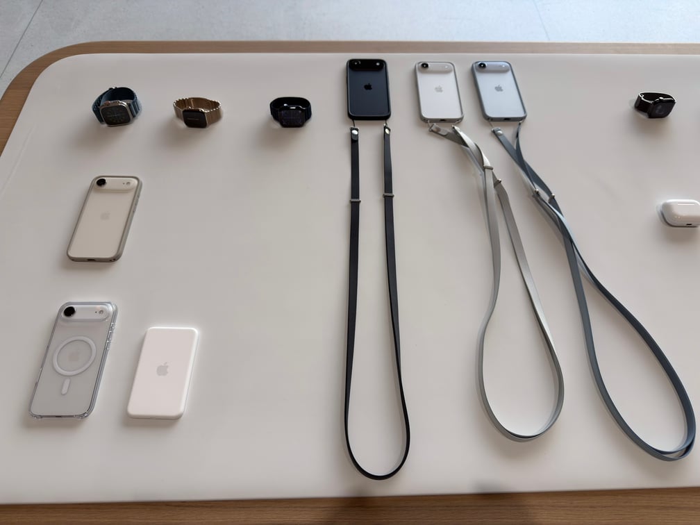 スマートフォンとアクセサリー類