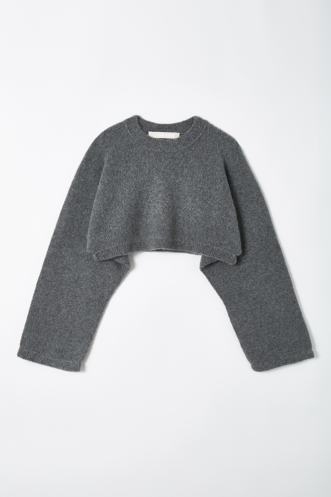 グレーのカシミアニット