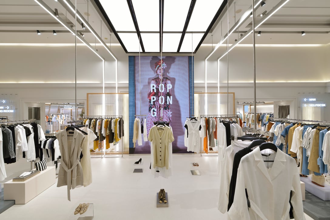 ポップアップストア Image by ZARA