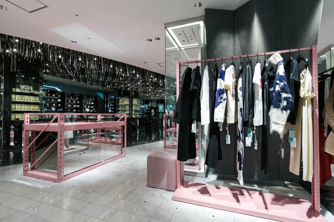 店内の様子 Image by オフ-ホワイト c/o ヴァージル アブロー™