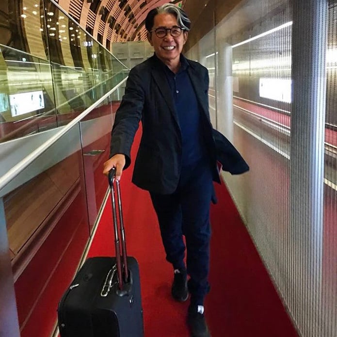 羽田空港に到着したばかりの高田賢三。愛用のラゲージは「TUMI」（2018年、筆者提供）