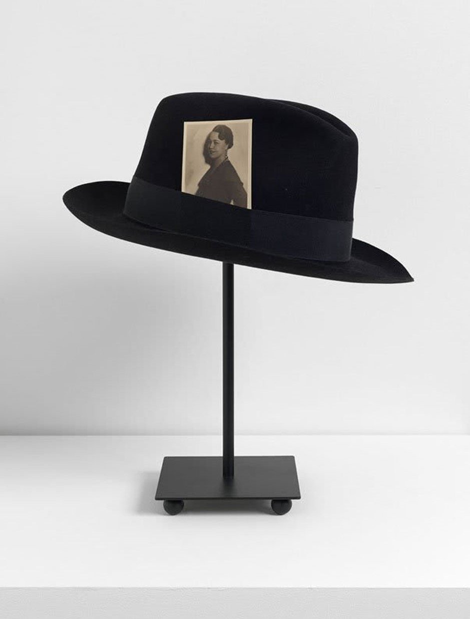 Hans-Peter Feldmann, Untitled, Hat with black and white photograph, 33 x 26 x 19.5 cm (13 x 10 1/4 x 7 5/8 in.) ©Hans-Peter Feldmann
