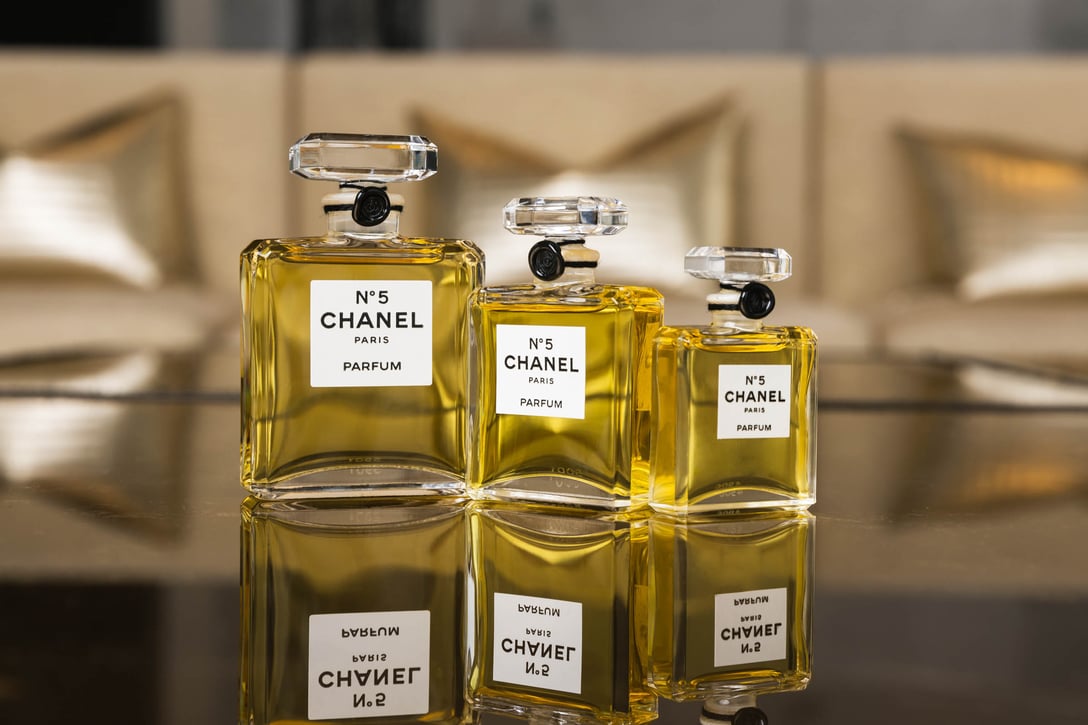 お得クーポン発行中 CHANEL No5 EAU DE PARFUM 50ml シャネル