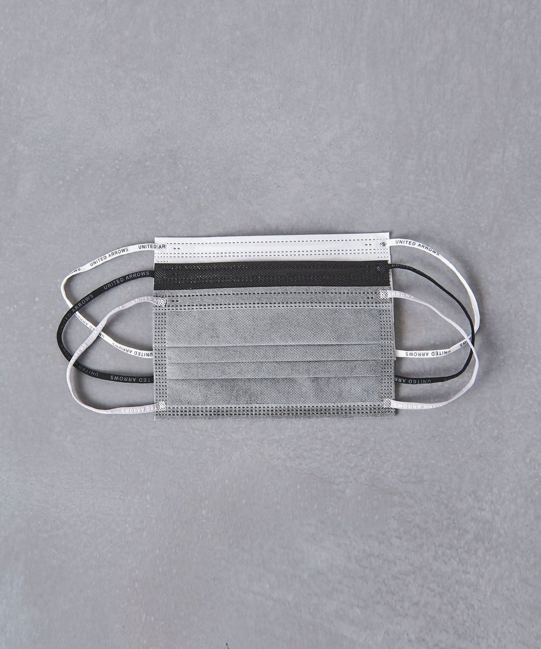 「DISPOSABLE FACE MASK」(税込1980円) Image by ユナイテッドアローズ