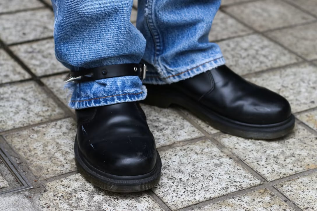 大人気新作 サイドゴアブーツ ドクターマーチン Dr.Martens 2976 ...