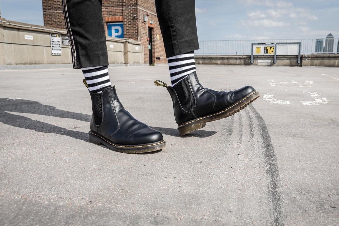 Dr.Martens ドクターマーチン チェルシーブーツ | labiela.com