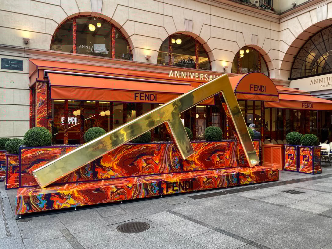 FENDI CAFFE by ANNIVERSAIRE 外観 Image by FASHIONSNAP