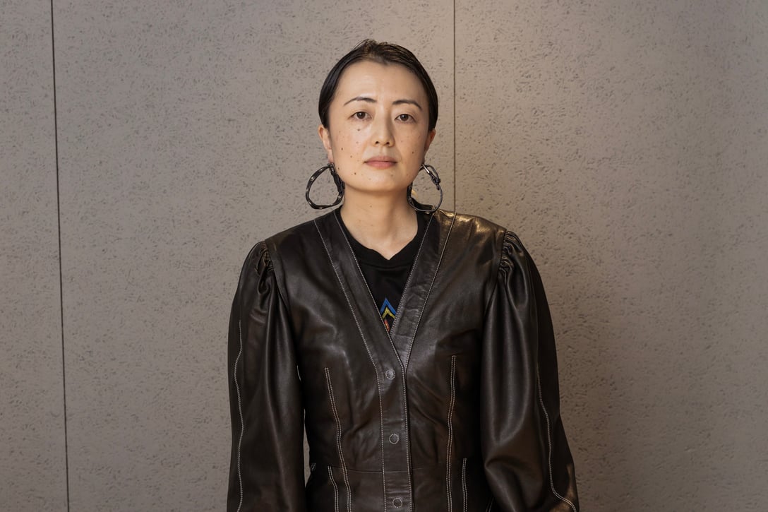 ファッションライター・エディターの栗山愛以 Image by FASHIONSNAP