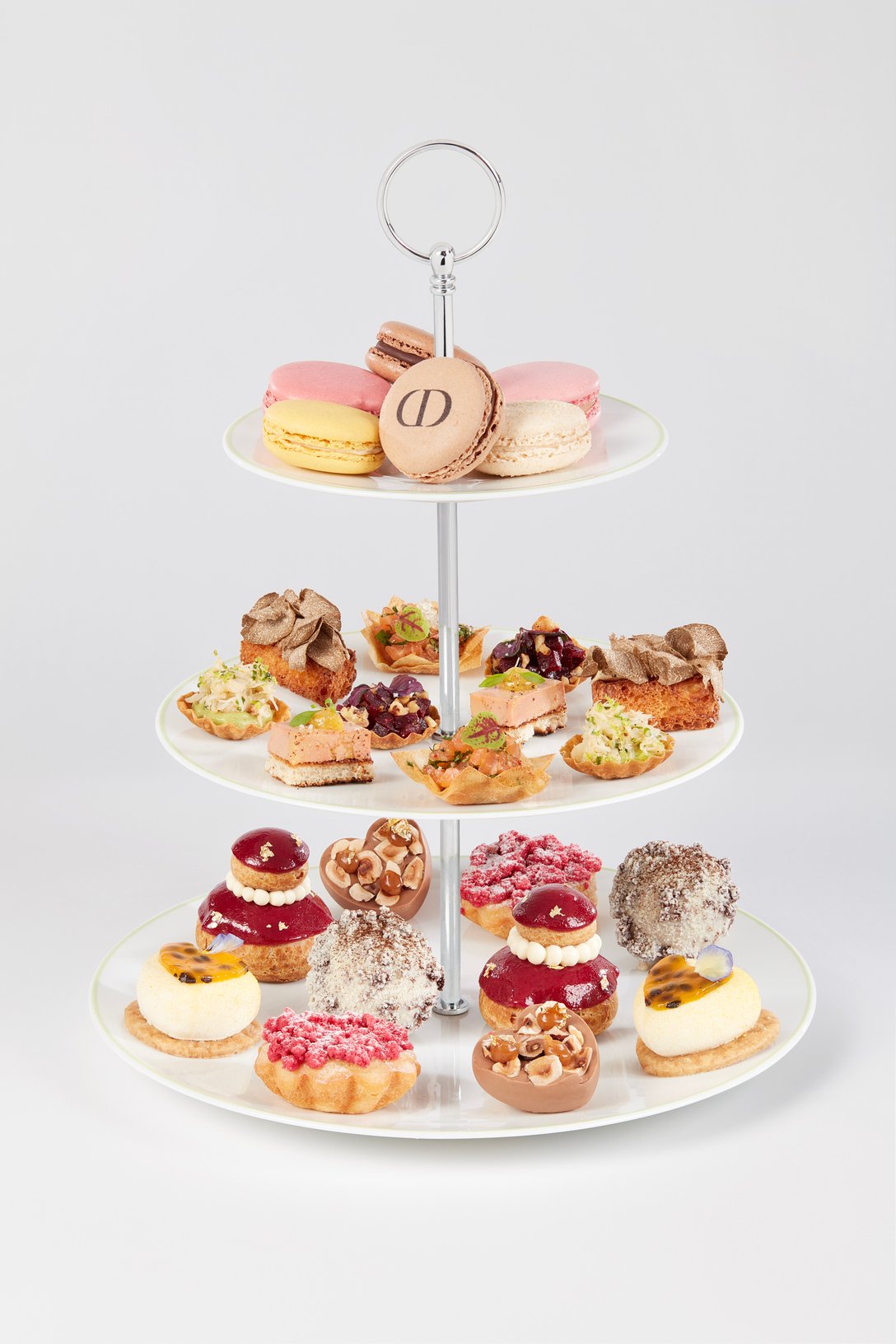 バレンタイン・アフタヌーンティー Image by LADURÉE