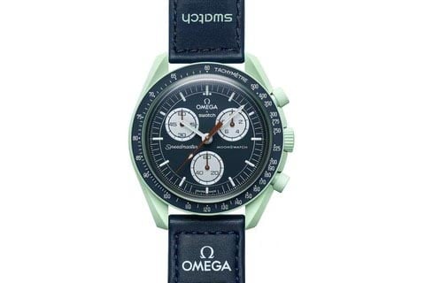 オメガとスウォッチの緑色の時計