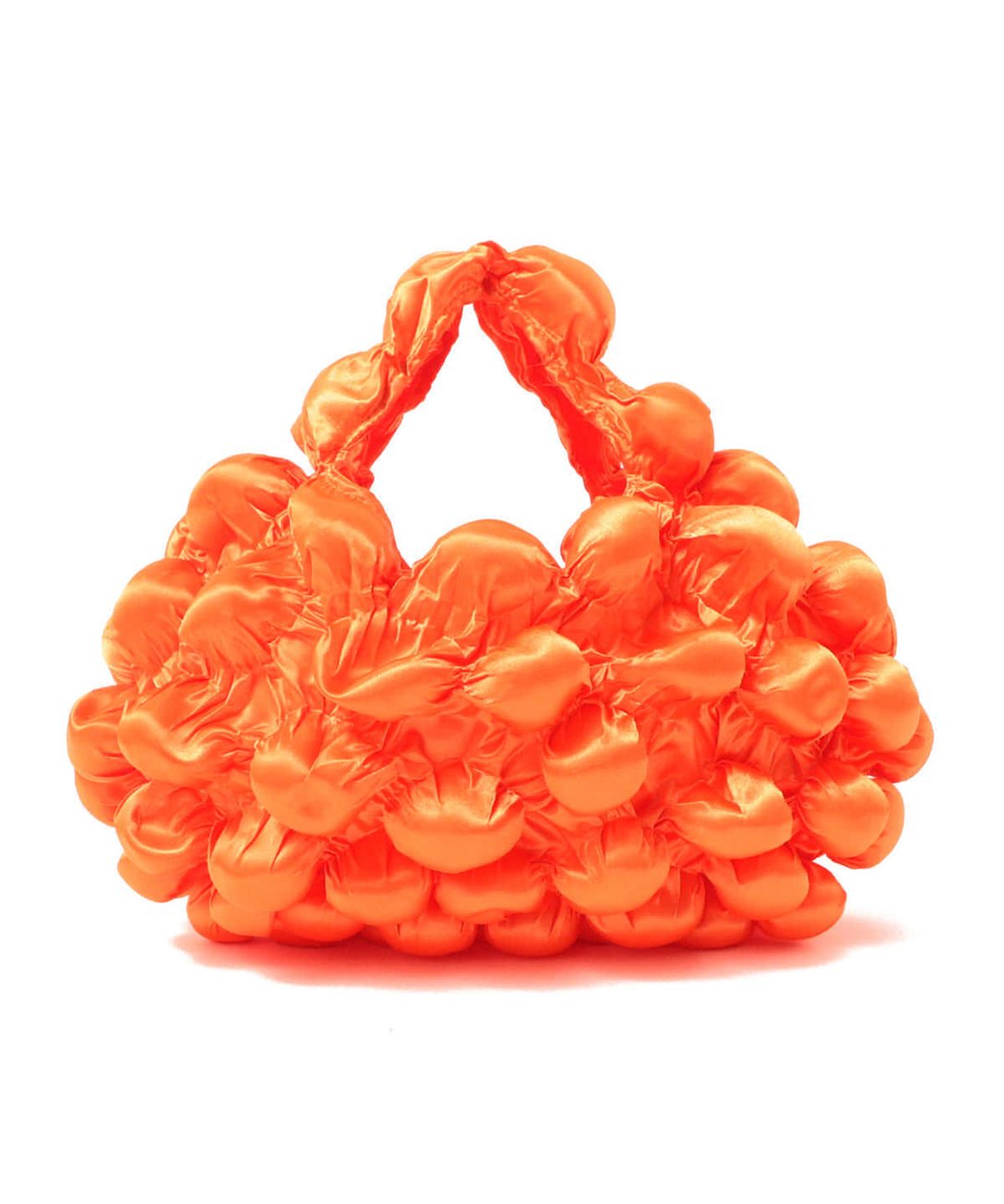 オレンジ色のバッグ