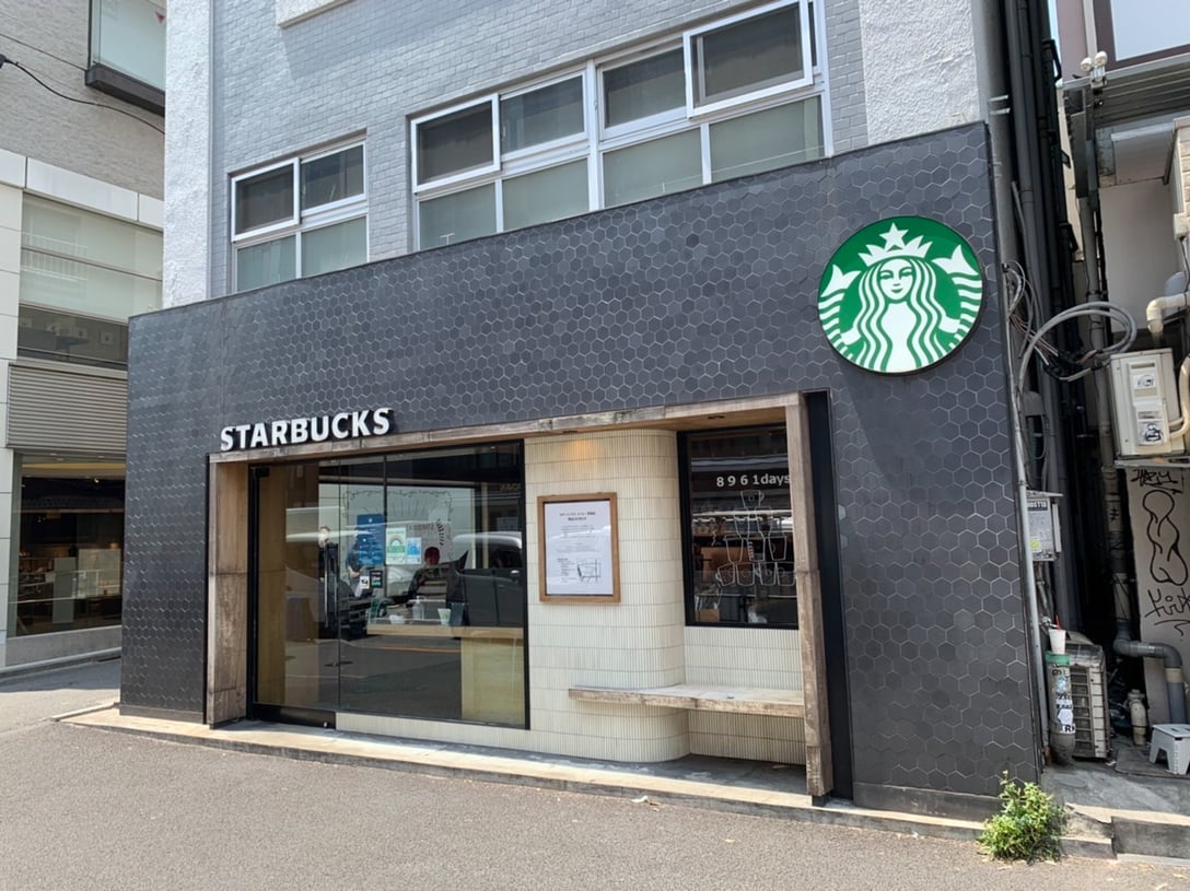 原宿店の外観 Image by FASHIONSNAP