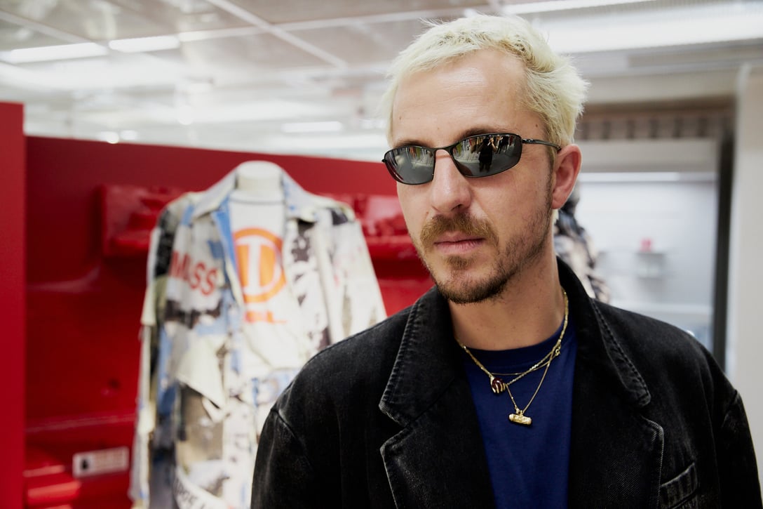 「ディーゼル」のクリエイティブ・ディレクターのグレン・マーティンス Image by FASHIONSNAP
