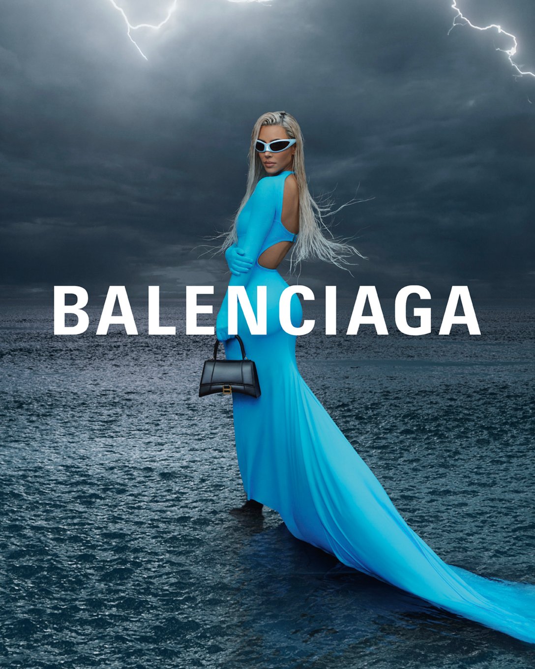 「バレンシアガ」2022年冬キャンペーンヴィジュアル Image by BALENCIAGA
