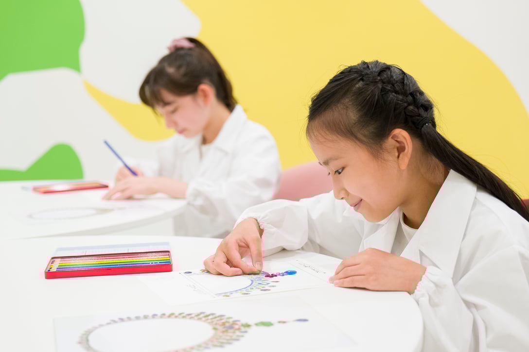 カルティエの期間限定パビリオン「ジュエリーアトリエ」 Image by © Cartier