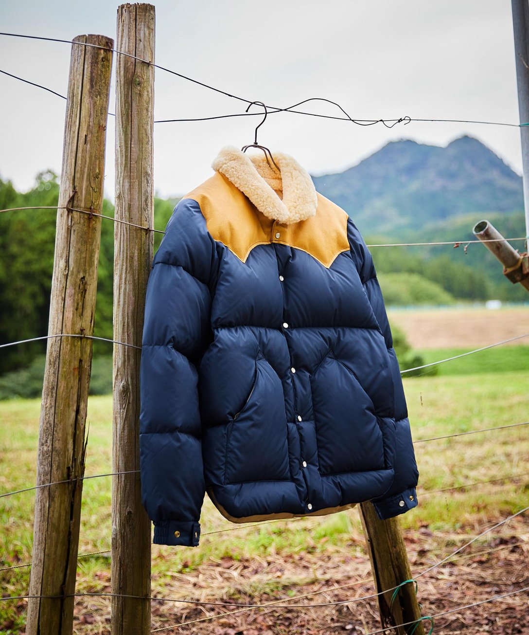 新品 ロッキーマウンテンフェザーベット フィールドコート FEILD COAT-