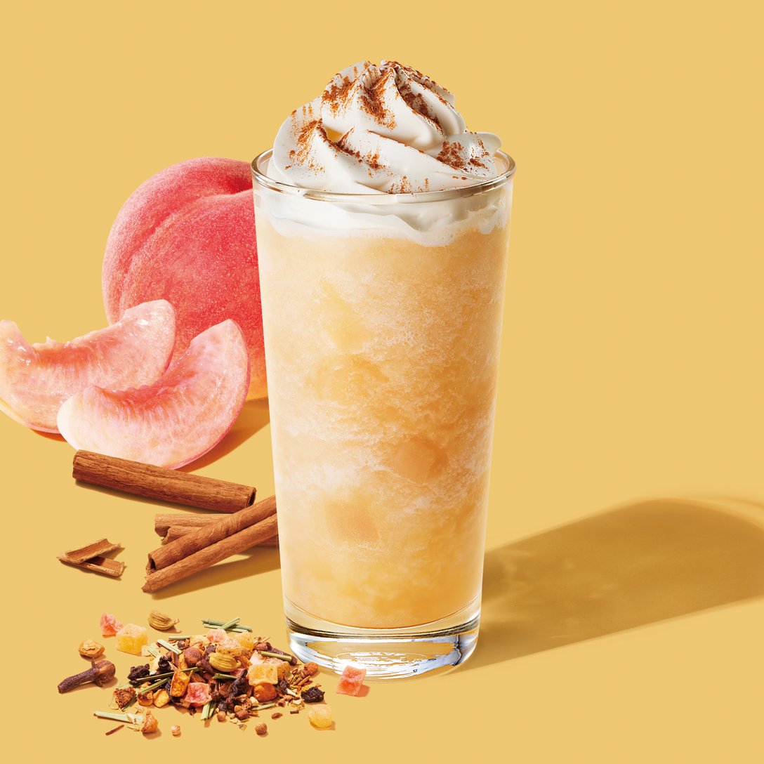 ピーチ & マジェスティック チャイ ティー フラペチーノ(テイクアウト 736円、イートイン 750円/いずれも税込) Image by スターバックス コーヒー ジャパン