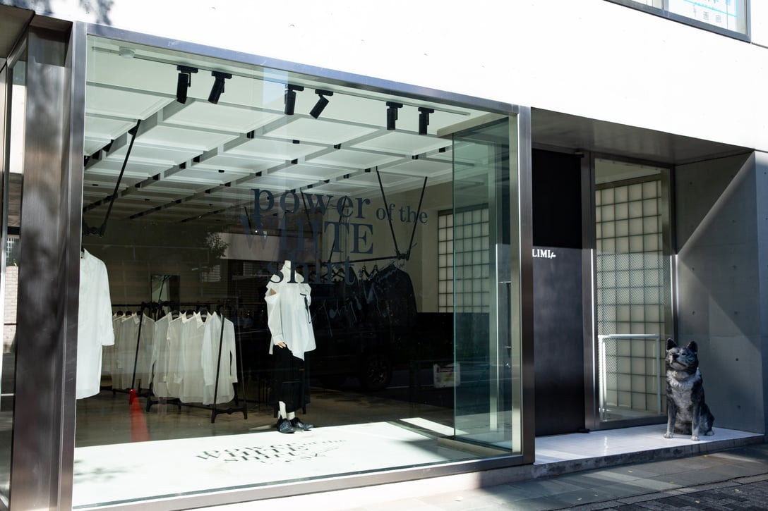 「Yohji Yamamoto 2」外観 Image by FASHIONSNAP