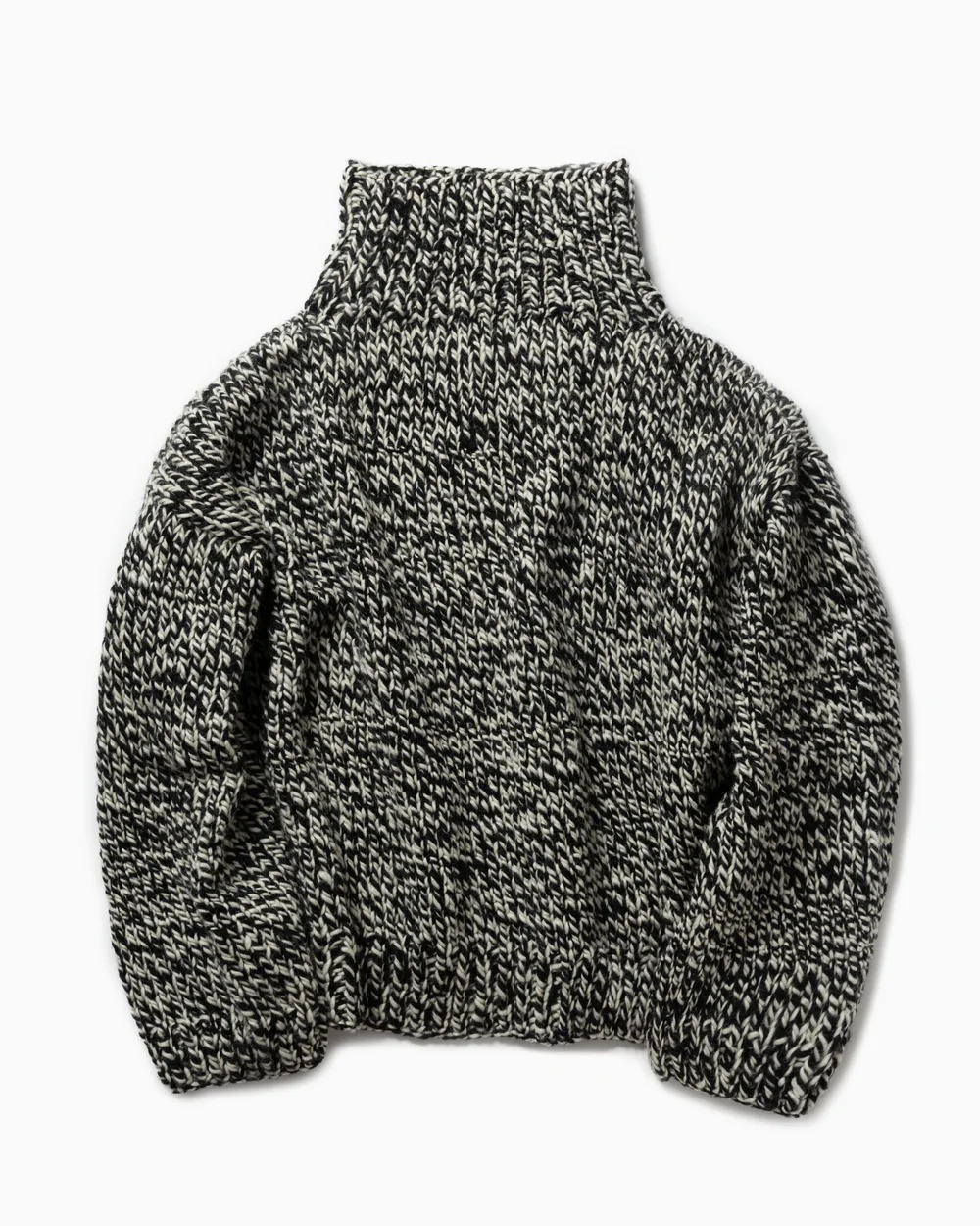 シーオールのハイネックセーター