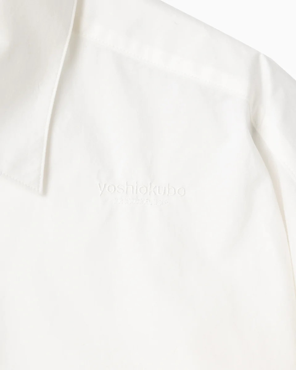 ヨシオクボのホワイトシャツ