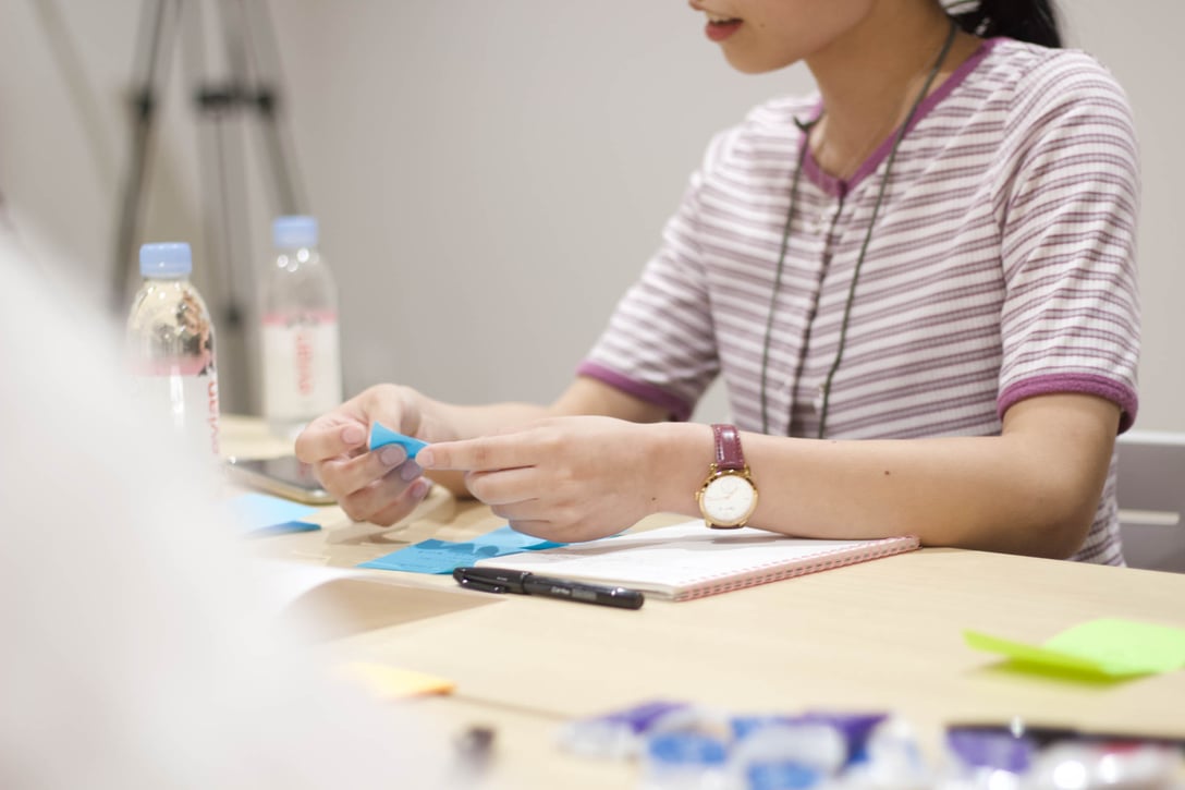 大学生がディスカッションをしている様子