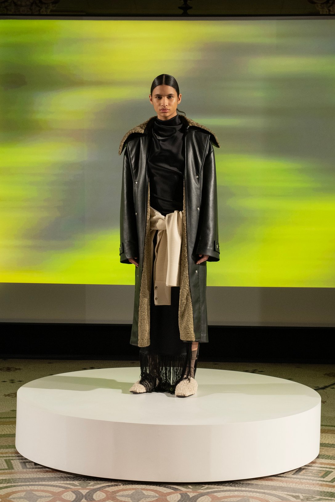 Nanushka ヴィーガンレザーパンツ 滝沢眞規子さん愛用【NANUSHKAヴィーガンレザーパンツS未使用