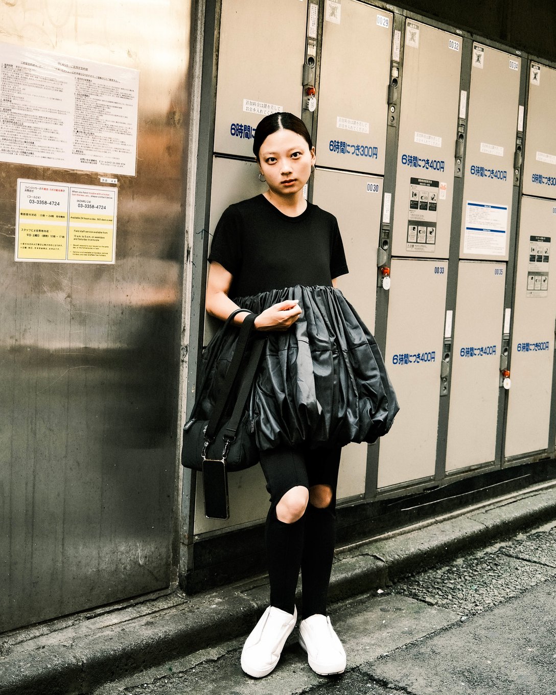 Street Style - 東京 - Honami Naotskaさん - 2022年08月25日撮影 - FASHIONSNAP