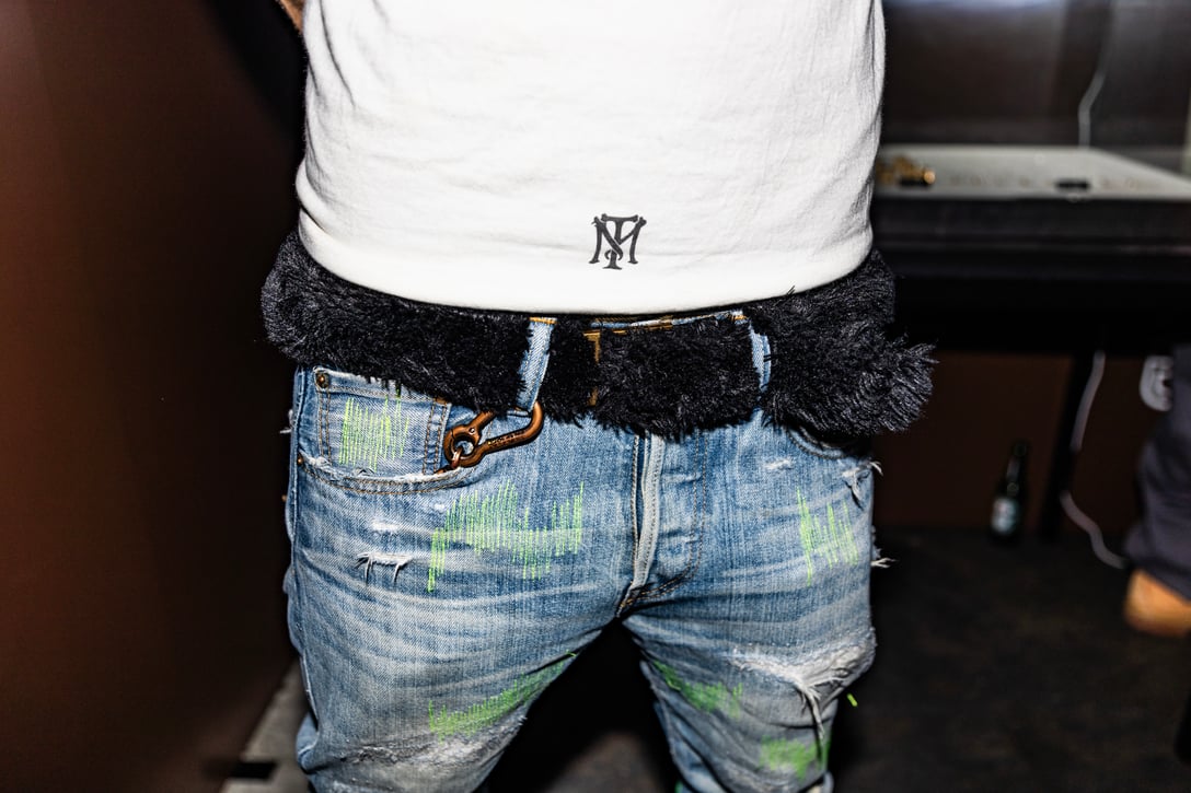 Saggy pants Shimba