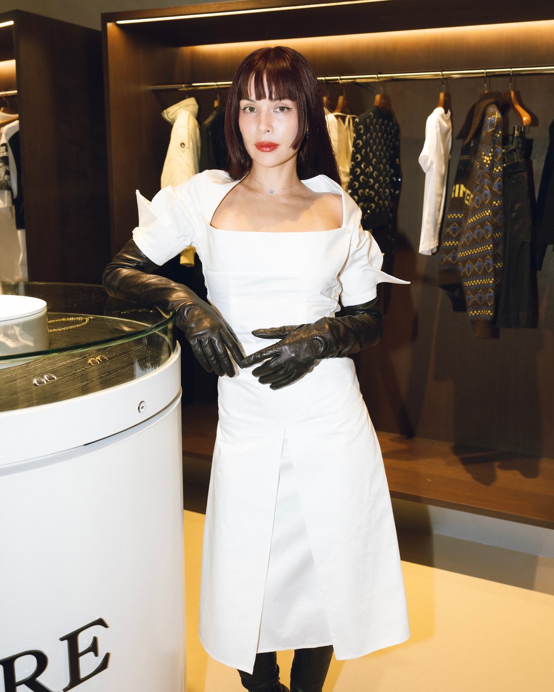 2025 トリーバーチ　キャットプリントTシャツ 　畠山千明さん着用 2025 トリーバーチ キャットプリントTシャツ 畠山千明さん着用