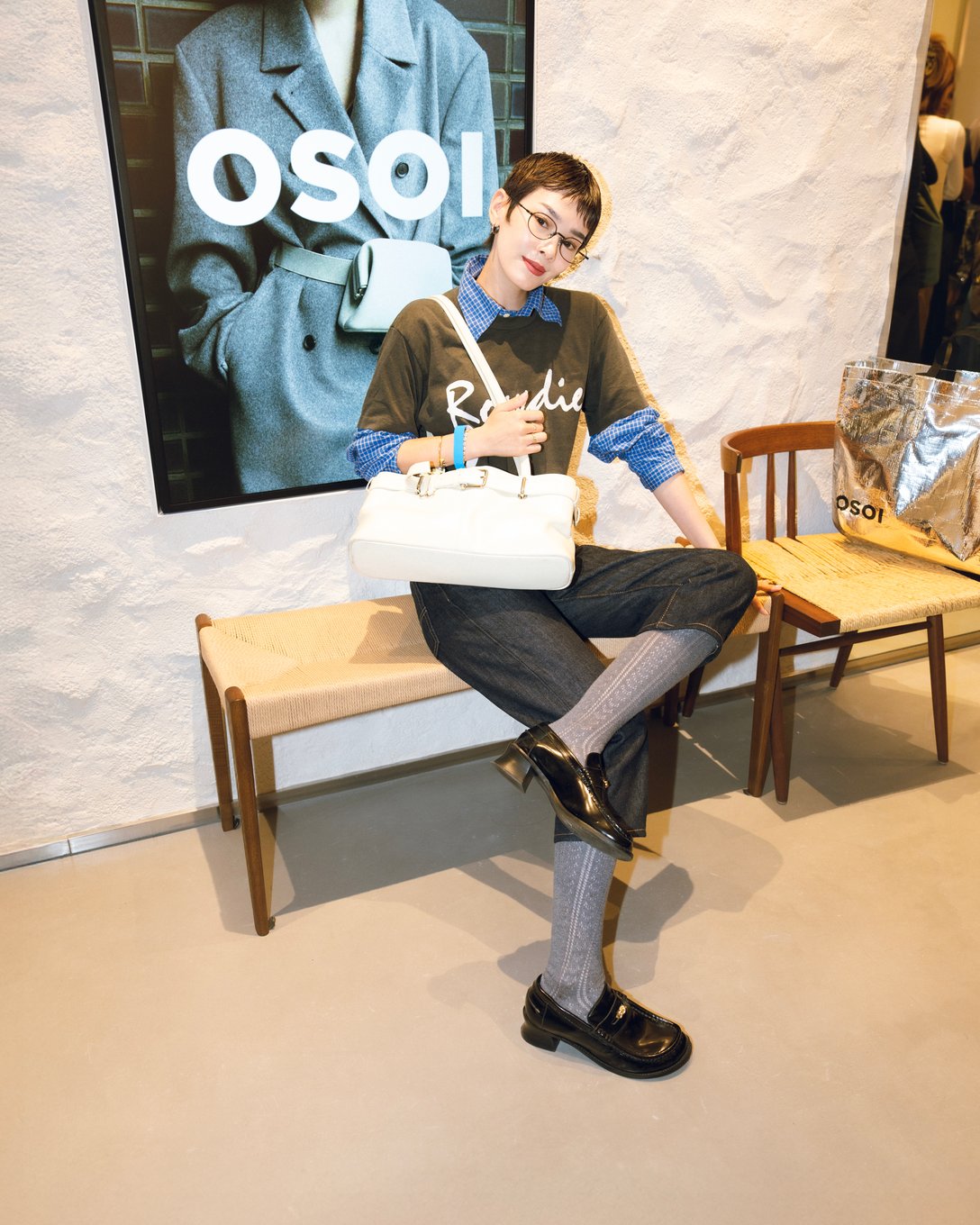 2025 トリーバーチ　キャットプリントTシャツ 　畠山千明さん着用 Street Style - 東京 - 畠山千明さん - 2025年09月24日撮影