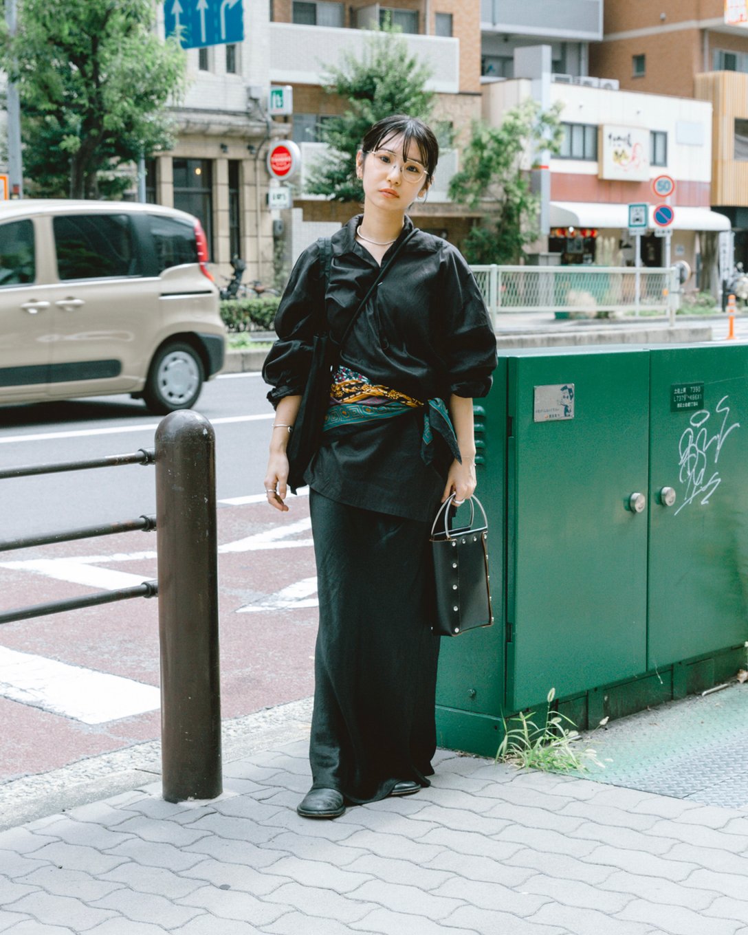 藥本　萌