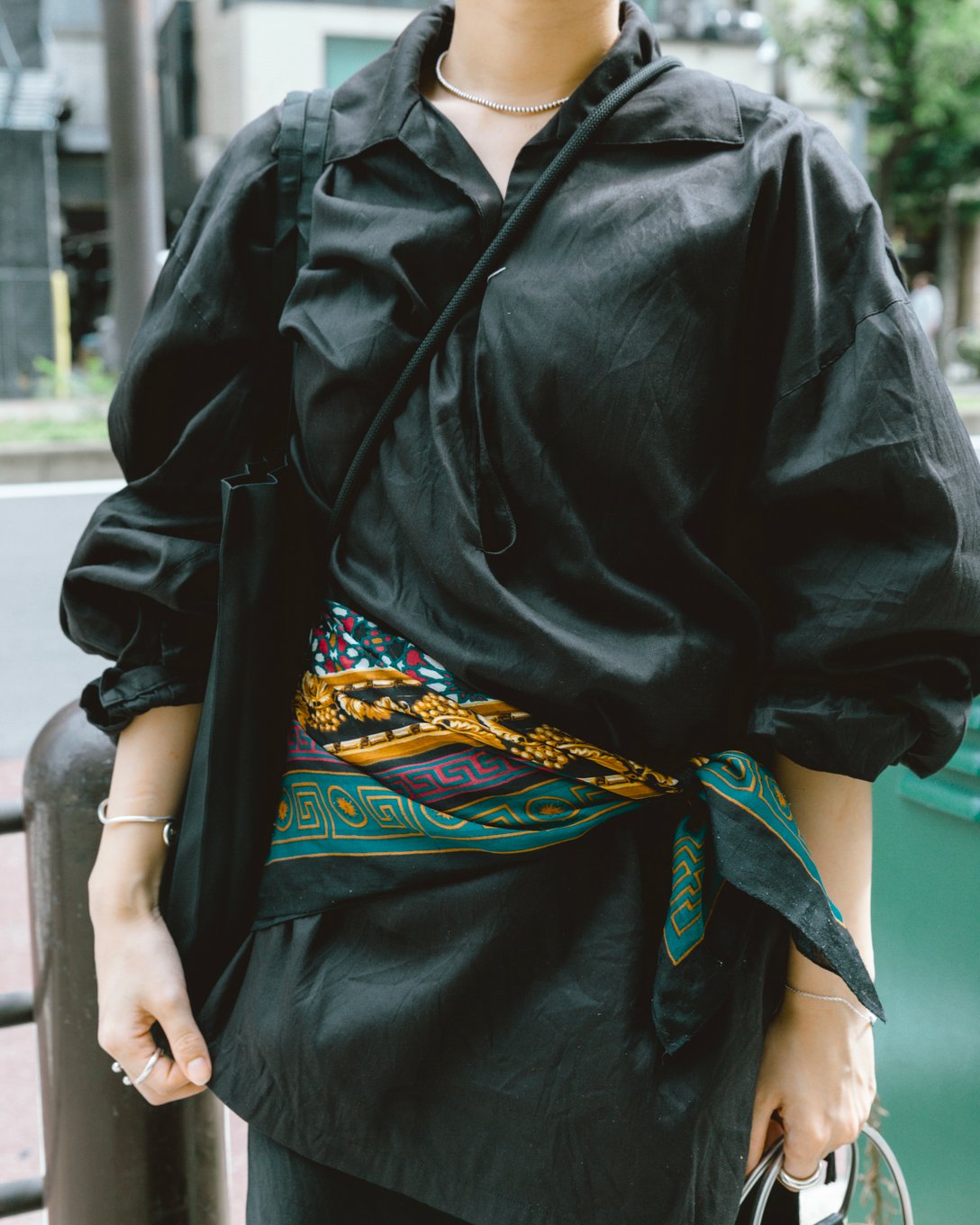 藥本　萌