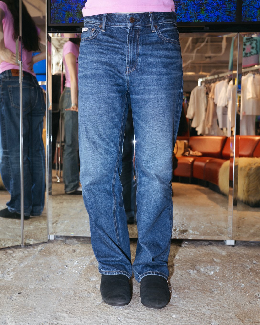 工藤 弥／Sally Takahashi