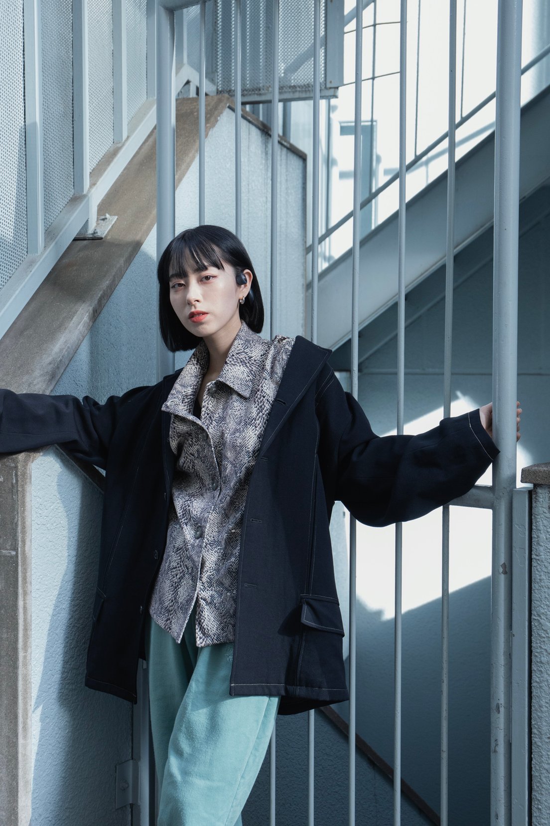 SAKURA、Chinami、Natsuki Higashiの3人が着用するゲオの高コスパイヤホン