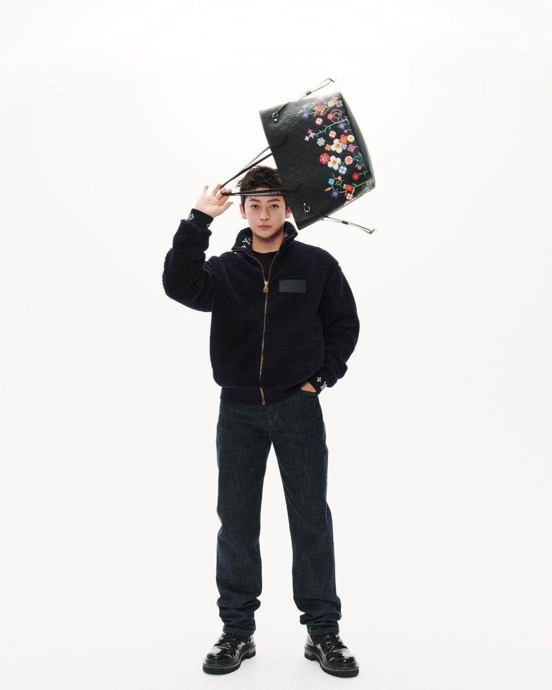 高橋文哉とLOUIS VUITTON × MURAKAMI バッグ
