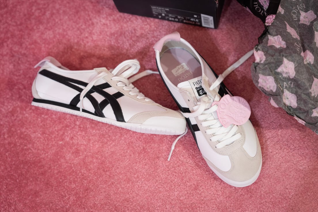「オニツカタイガー(Onitsuka Tiger)」「パトゥ(PATOU)」のコラボレーションポップアップ。場所はロンドン店。