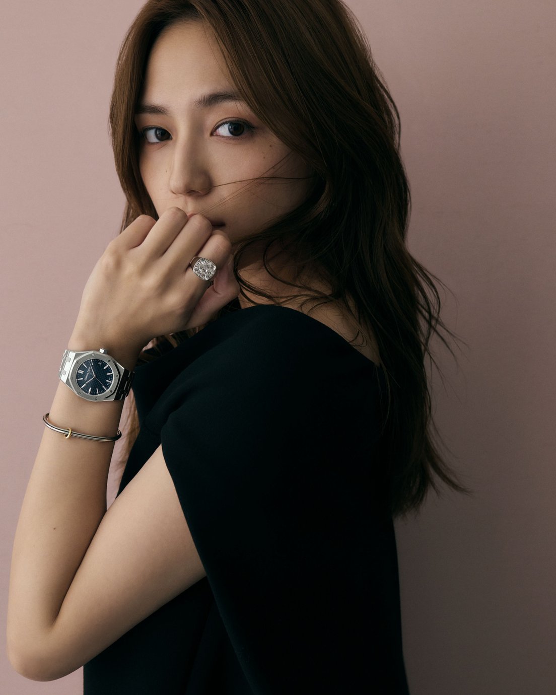 川口春奈のポートレート