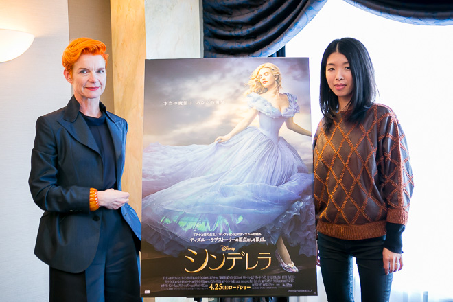 実写映画 シンデレラ が好調 青いドレス には日本人女性が衣装製作に参加