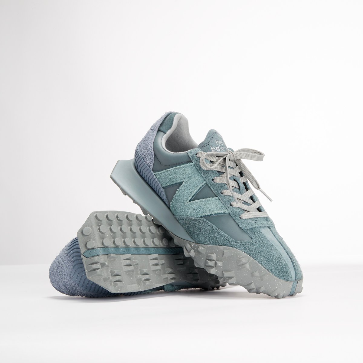 26.0cmオーラリーニューバランスNew Balance × AURALEE - 靴