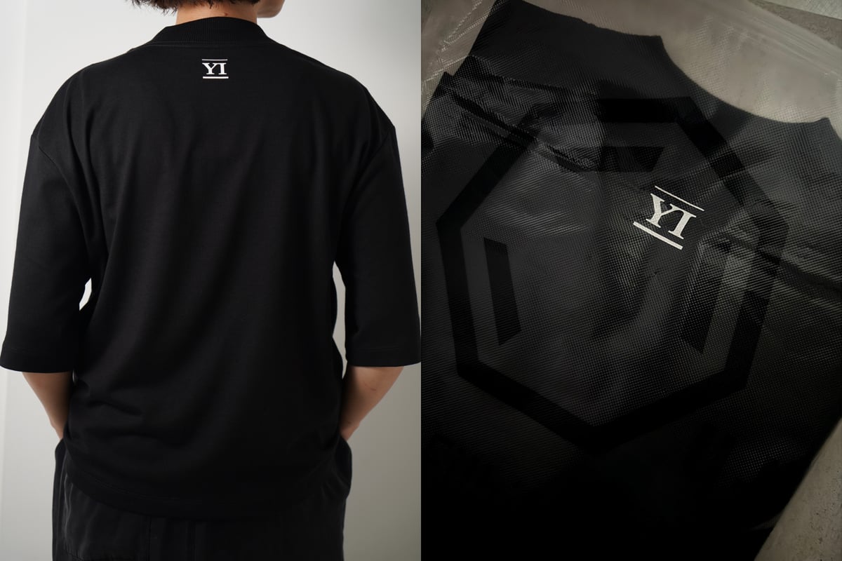黒いTシャツ